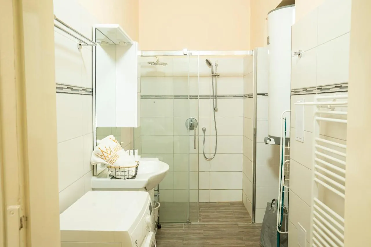 Helen Homestay Vaclavske Namesti Prague 0*,