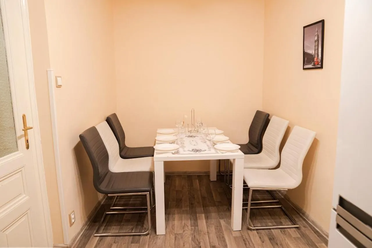 Apartment Helen Homestay Vaclavske Namesti Prague