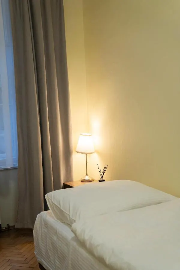 Helen Homestay Vaclavske Namesti Praga